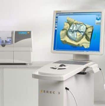En el año 1992, Clínica Dental Padrós fue pionera en la aplicación de CAD-CAM de uso dental en Barcelona. Hoy seguimos ofreciéndole la última versión del sistema CEREC 3D. En el año 1992, Clínica Dental Padrós fue pionera en la aplicación de CAD-CAM de uso dental en Barcelona. Hoy seguimos ofreciéndole la última versión del sistema CEREC 3D.