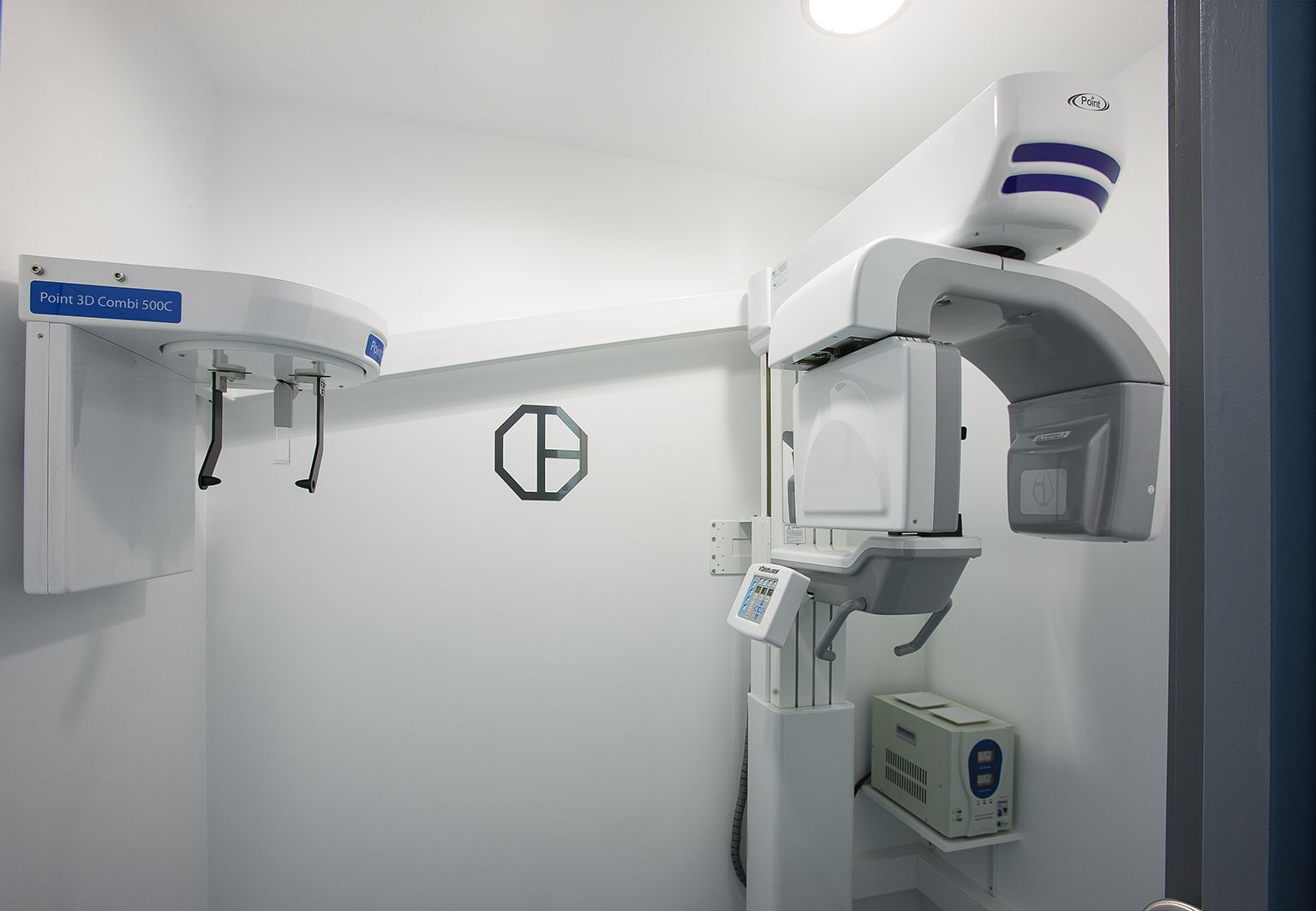 Clínica dental Padrós dispone del sistema de radiología digital 3D Pointnix, con captador de gran tamaño y alta resolución.